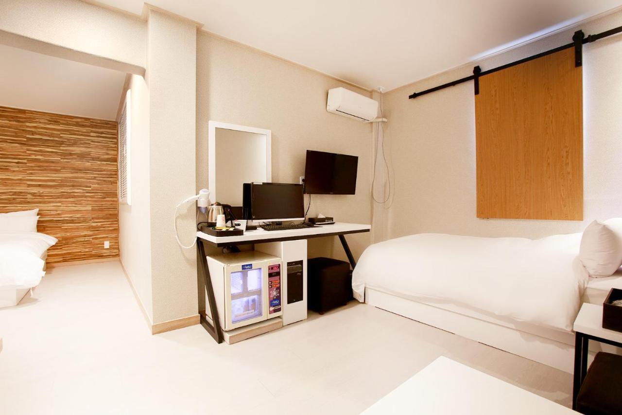 Eton Hotel Chuncheon Exteriör bild