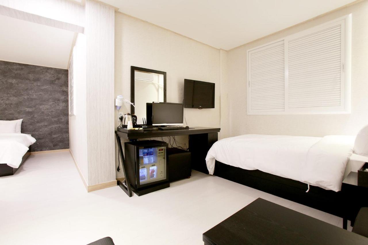Eton Hotel Chuncheon Exteriör bild